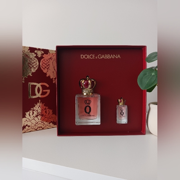 NWT Dolce & Gabbana - Q Set - Picture 1 of 3